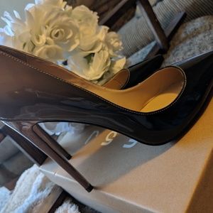 New in box Ombre heels